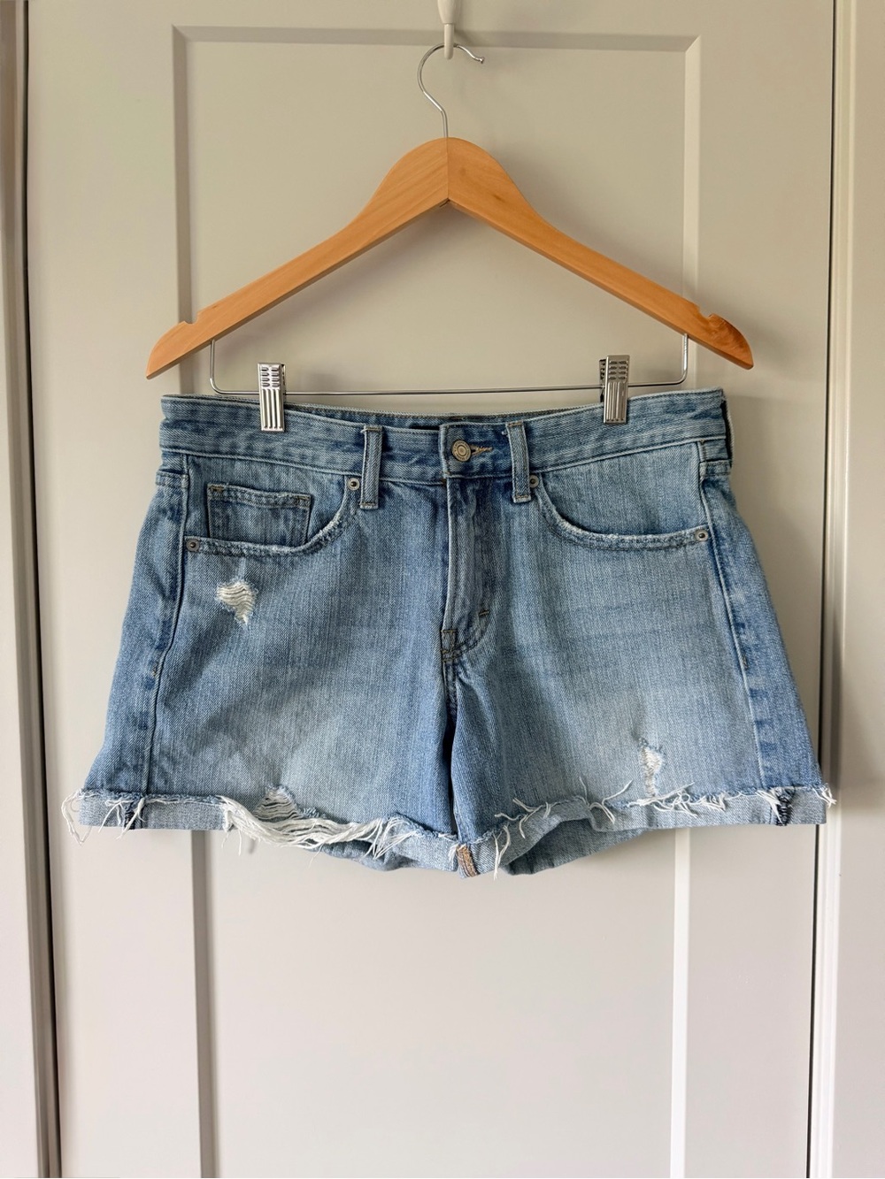 Lucky Brand Boyfriend Distressed Denim Shorts – Size 6 / 28